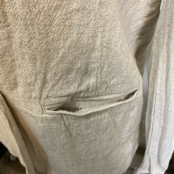 ⚪️ 🌿 Old navy linen blend beige blazer - Picture 3 of 6